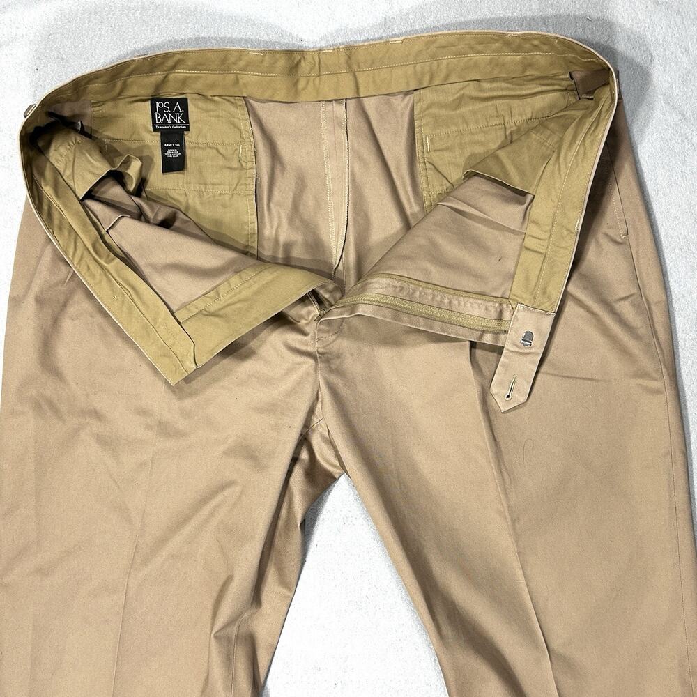 Joseph A. Banks Traveler's Collection Men's 44 X 28 Pleated Cotton Khakis Pants - Picture 2 of 10